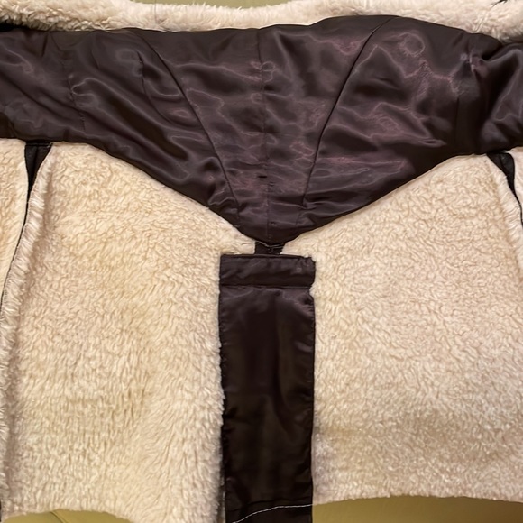 Brown Creenstone Winter Coat (European Brand) - Picture 11 of 15